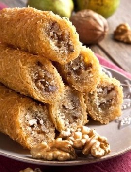 Bourma mit Walnuss Bourma mit Walnuss